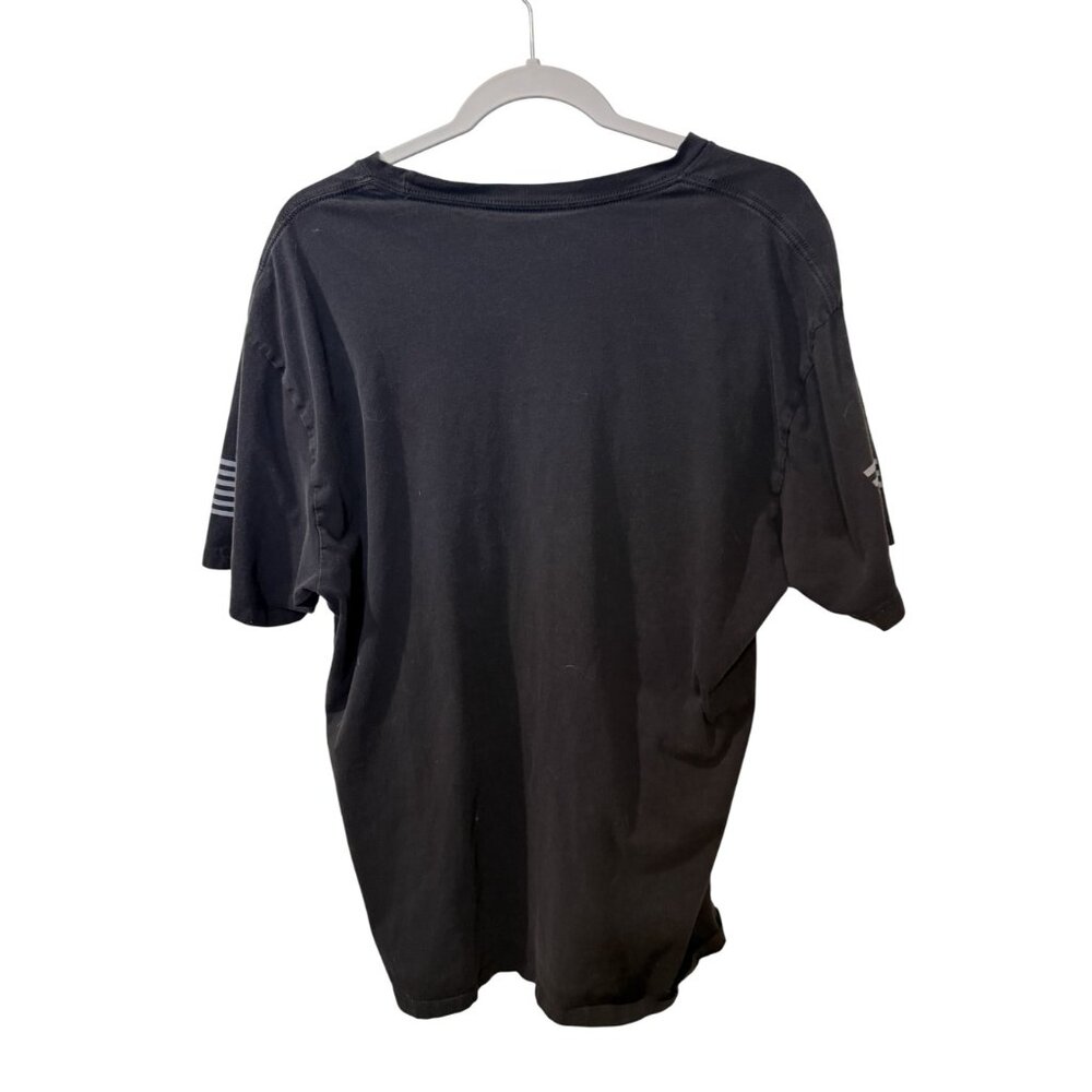 2 Ariat Mens Black Graphic T-Shirt XL Cotton Patriotic Flag Sleeve Logo Casual - Picture 3 of 6